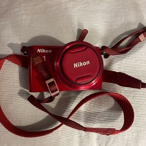 Nikon 1 S1 - read description